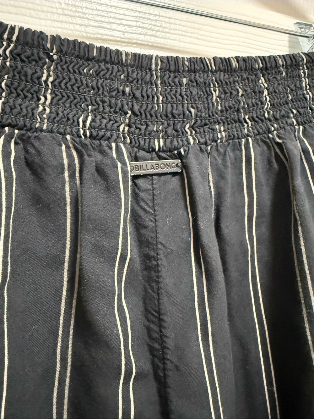 Billabong Black Rayon Pinstripe Pants Small - Picture 5 of 12
